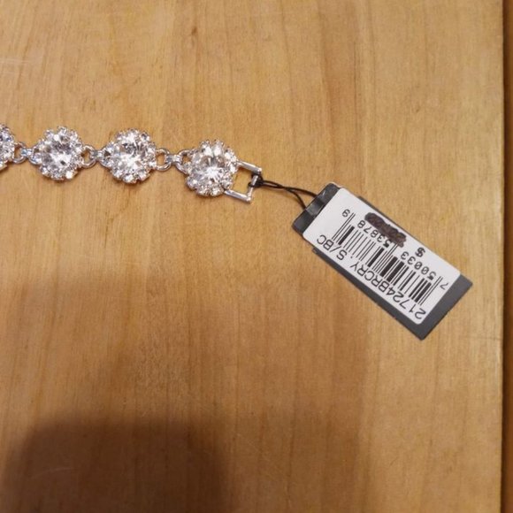 SILVERTONE AND CLEAR RHINESTONE BRACELET - Picture 3 of 3